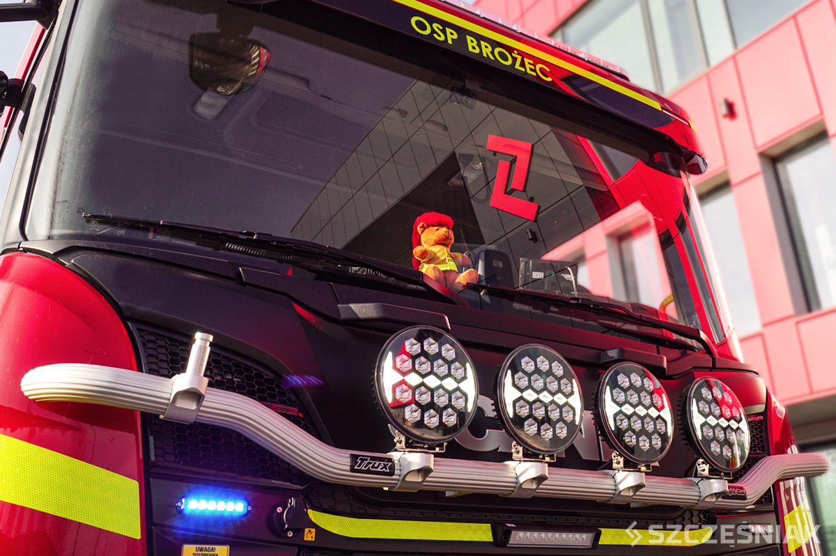 Nowy samochód ratowniczo-gaśniczy dla OSP w Brożcu